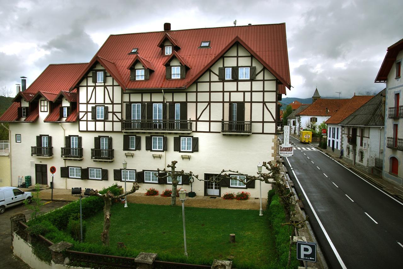 Hotel Rural Loizu Burguete Bagian luar foto