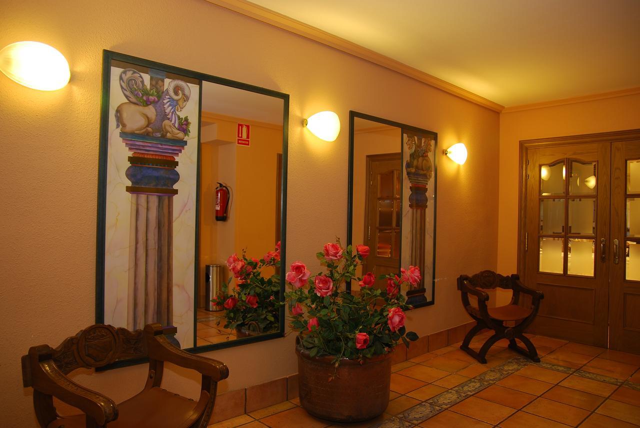 Hotel Rural Loizu Burguete Bagian luar foto