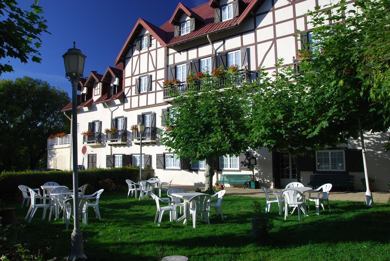 Hotel Rural Loizu Burguete Bagian luar foto