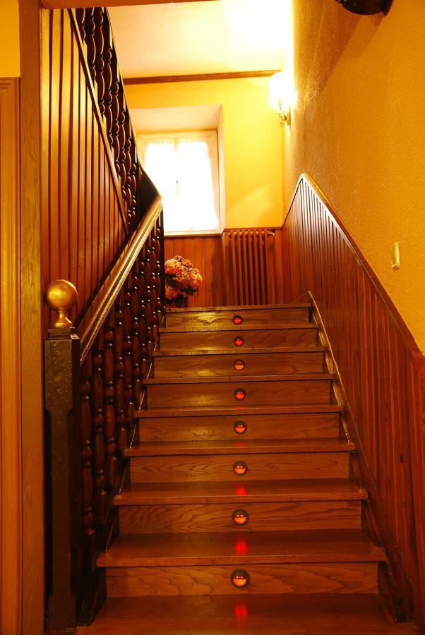 Hotel Rural Loizu Burguete Bagian luar foto