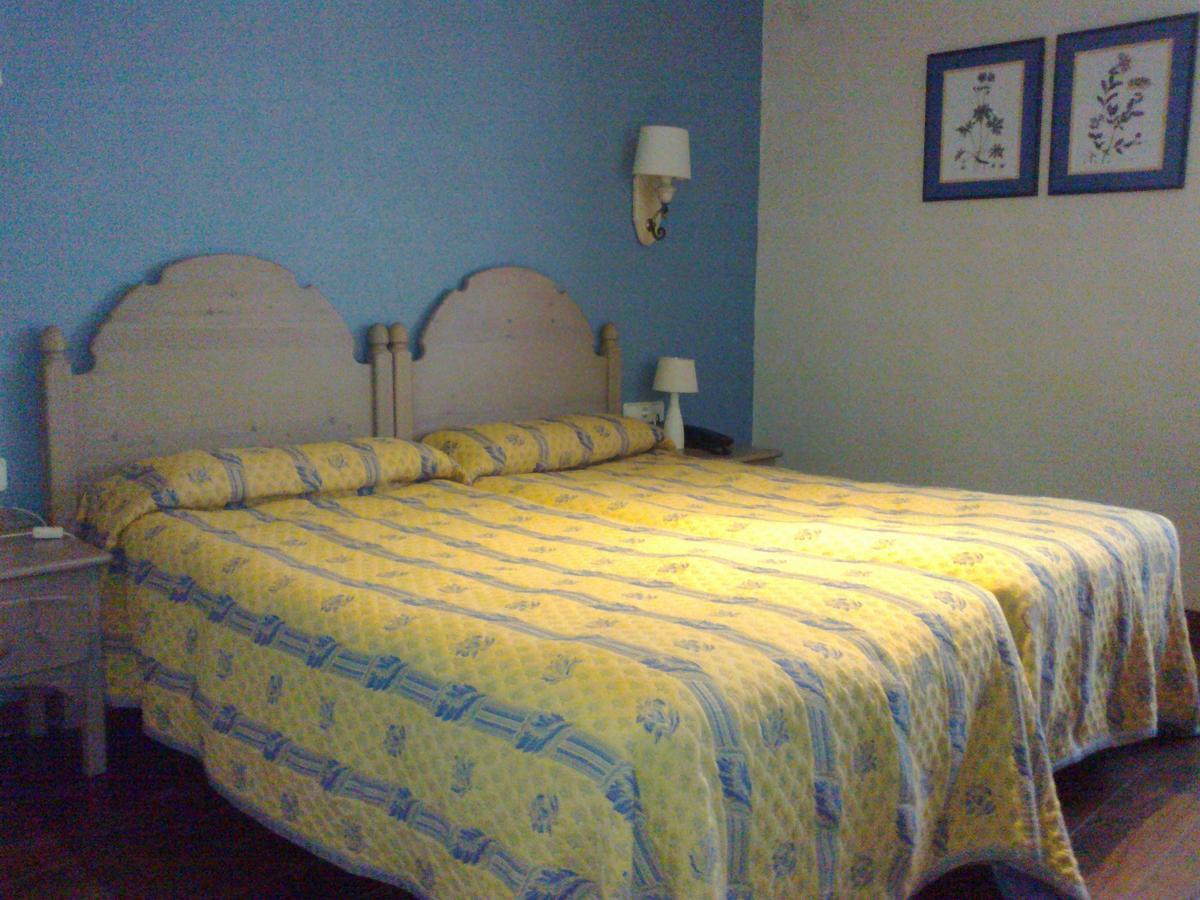 Hotel Rural Loizu Burguete Ruang foto