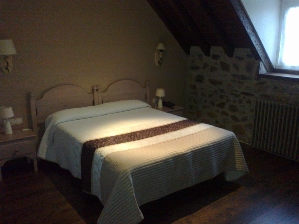 Hotel Rural Loizu Burguete Ruang foto